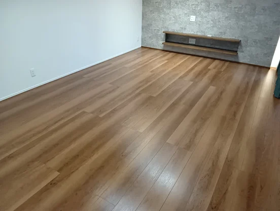 愛知県安城市で施工したフローリングのガラスコーティング事例サムネイル