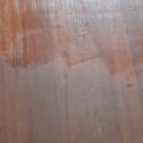 4.【薬剤耐性】アルコール消毒で白く変色してしまった|【プロが解説】フロアコーティングで失敗・後悔しないために!よくある事例5選と優良業者の見分け方